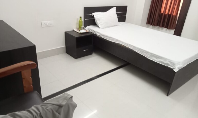 Single Bed Room